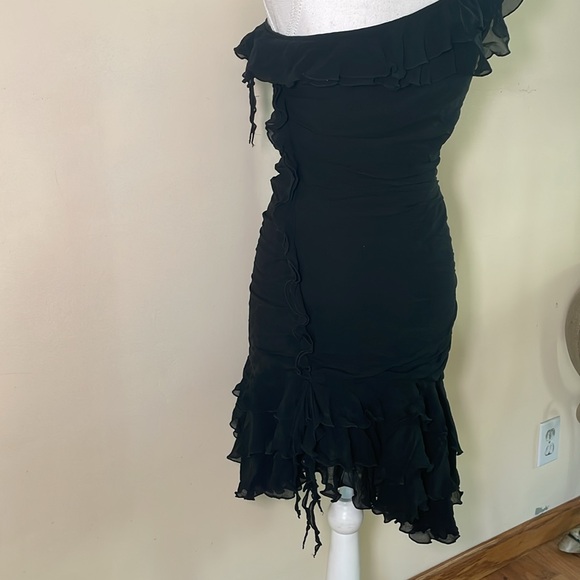 Express Ruffle Silk One-Shoulder Midi Dress - Picture 6 of 7